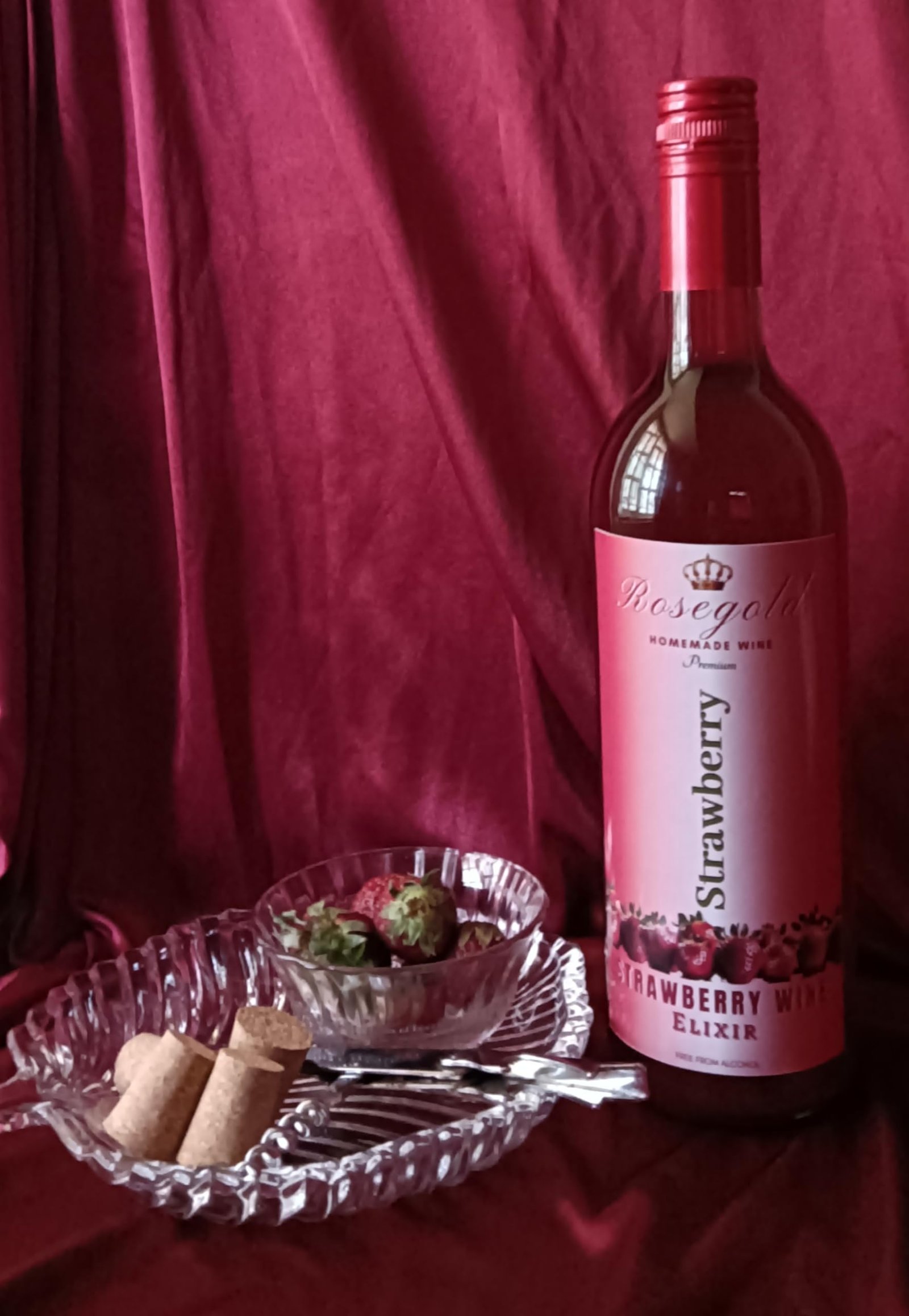 Rosegold Homemade Non alcoholic Strawberry Wine -375ml - Image 3