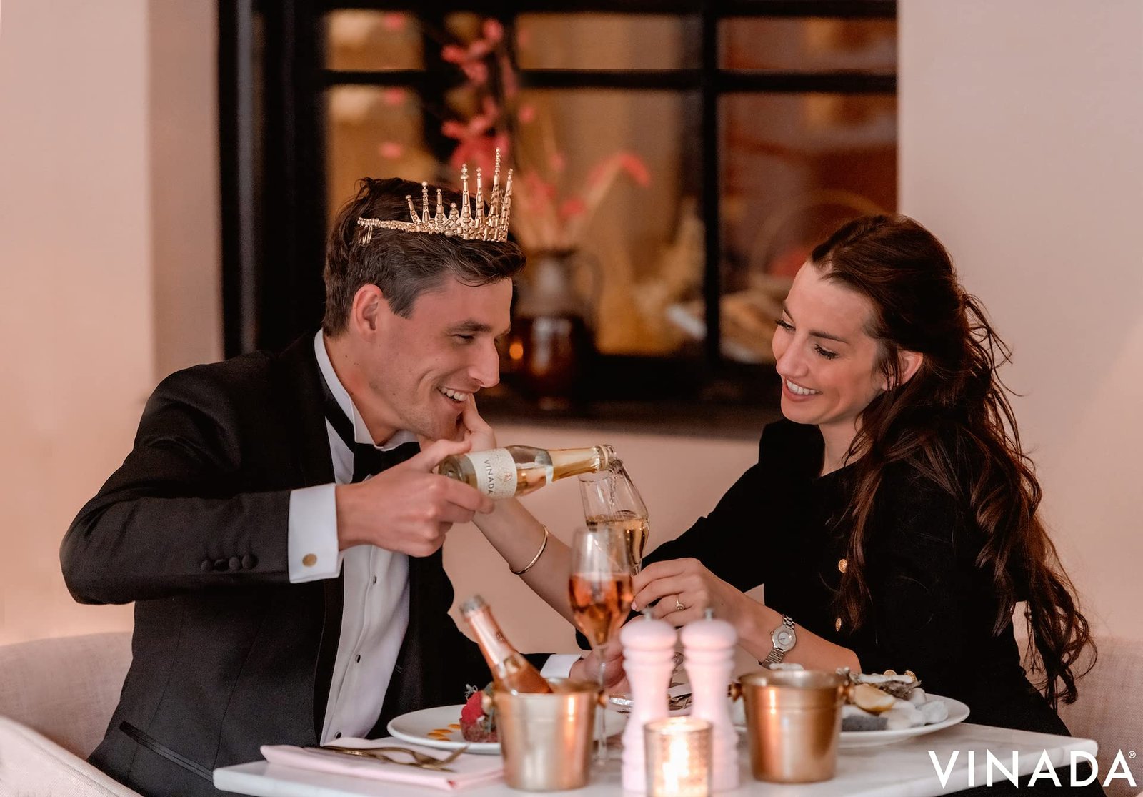 Vinada - Non Alcoholic Wine - Chardonnay, Sparkling Gold, & Sparkling Rosé Gift Pack - 200 ml (3 Glass Bottles) - FULL EXPERIENCE GIFTBOX - Image 2